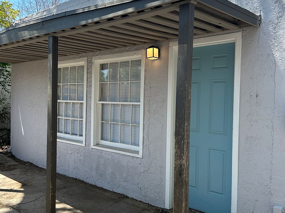 This is the front of this apartment.