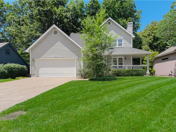 1500 Amesbury Ave, Liberty, MO 64068