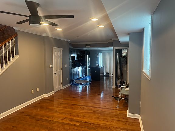 3rd image of 628 Edgewood St NE #A