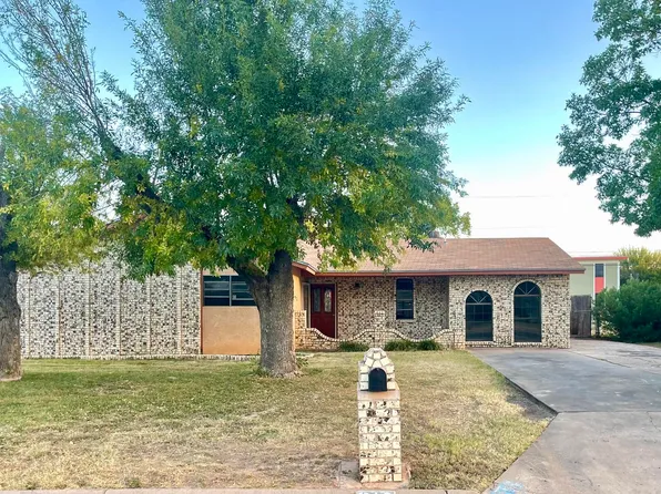 813 Stonewall Dr, San Angelo, TX 76905