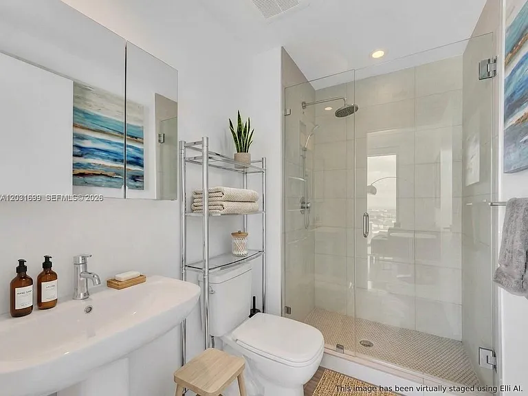 2900 NE 7th Ave #2901 — Photo 35