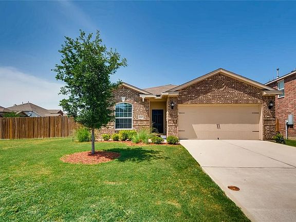 2nd image of 2047 Gardenia Dr