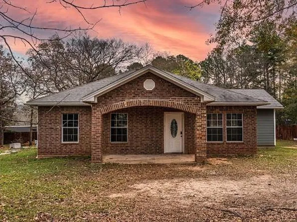 14910 Indian Hill Trl, Willis, TX 77378