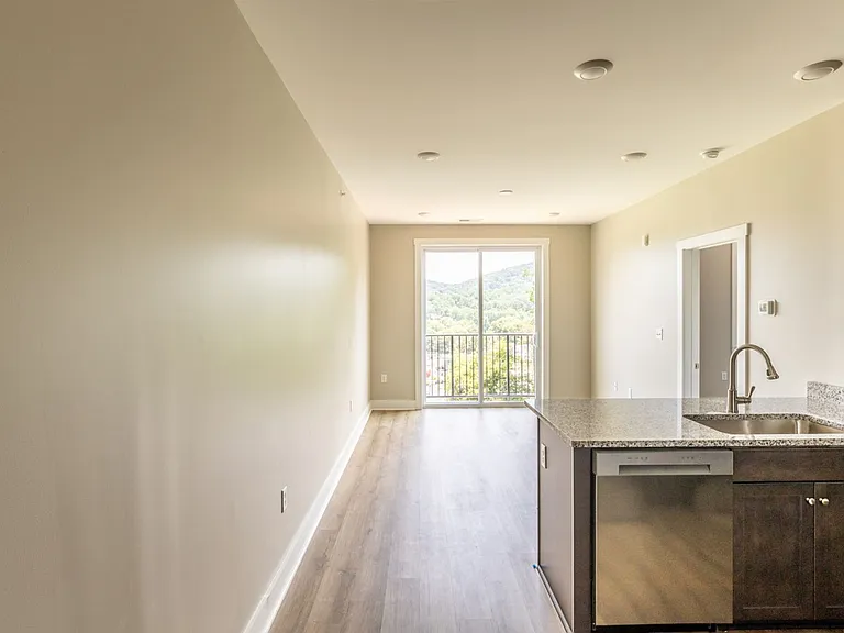 1201 Druid Ave — Photo 6