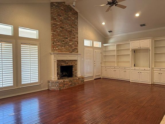 5th image of 4813 Spring Meadow Ln Unit 4
