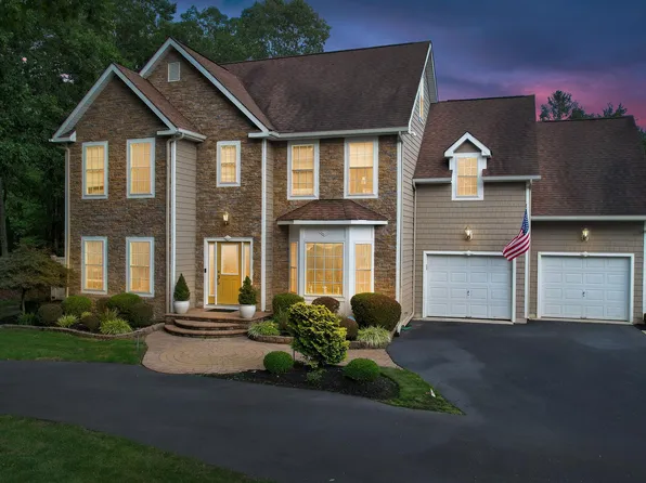 243 Ivystone Ct, Galloway, NJ 08205