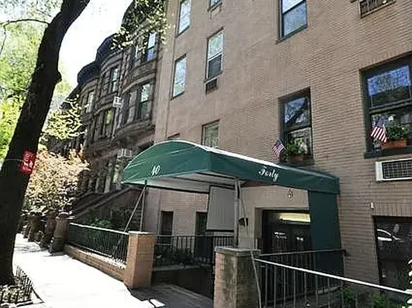 40 W 95th St APT 3, New York, NY 10025