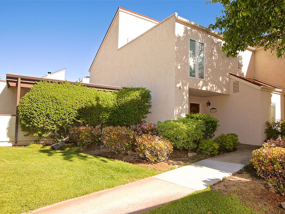 1st image of 23981 Green Haven Ln