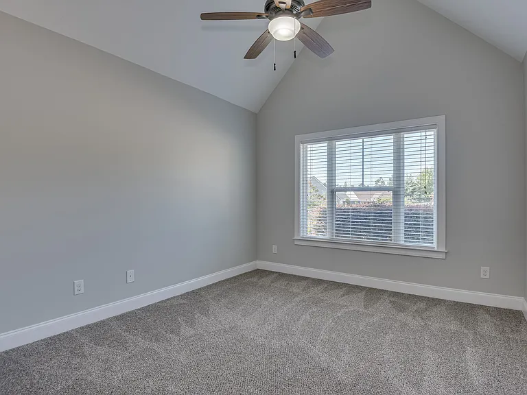 1721 Dunmore Ave — Photo 20