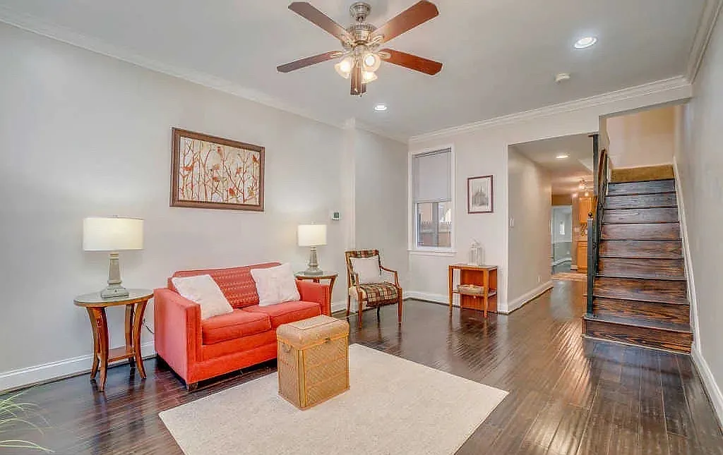 3 bed, 2016 sqft, $2,495 — Photo 1