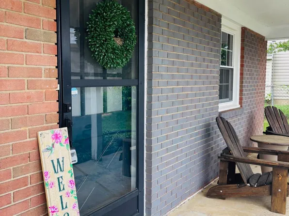 110 Skyline Ave, Staunton, VA 24401