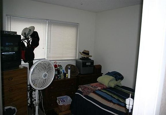 5th image of 3437 Nut Plains Dr