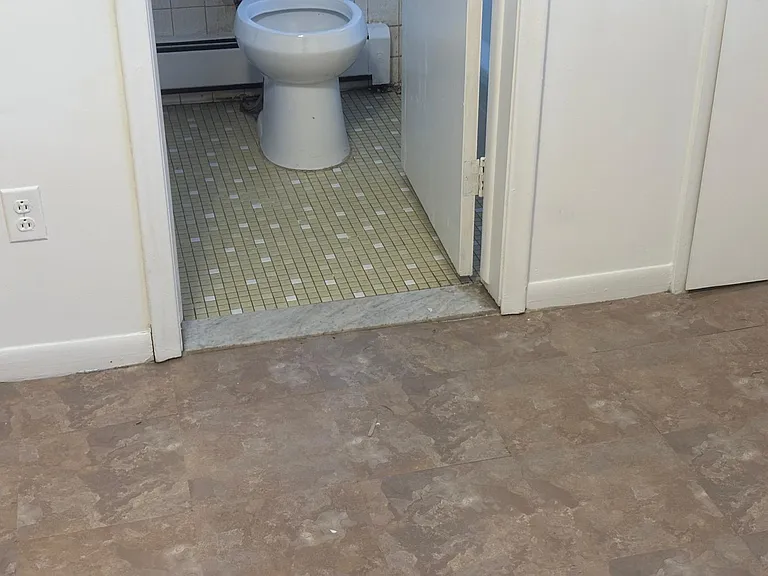17175 Redford St #202-1 — Photo 4