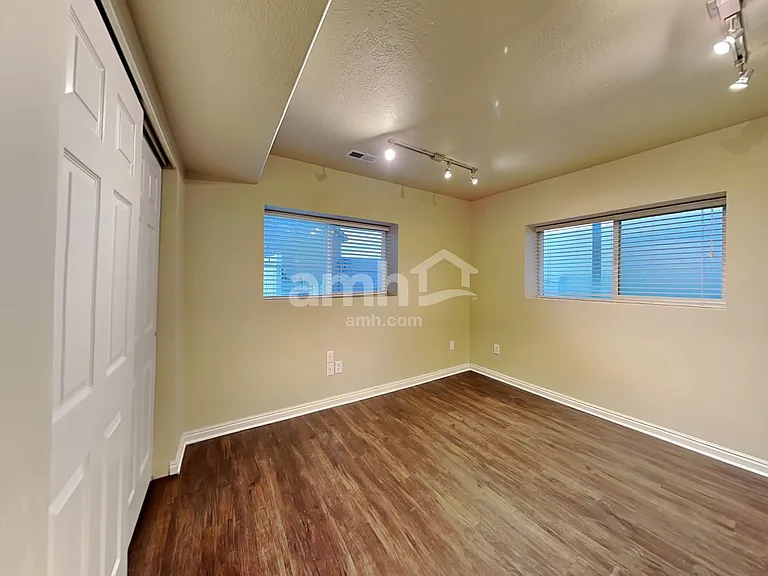 1977 E Fremont Crest Ave — Photo 23