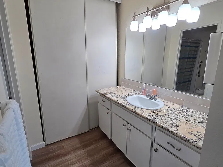 3928 Talmage Ct — Photo 15