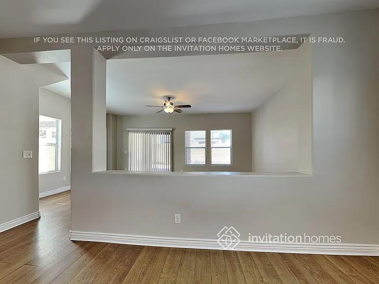 11226 W Garfield St — Photo 7