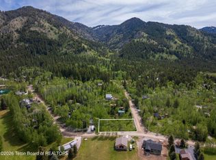 44 Green Canyon Dr, Thayne, WY 83127
