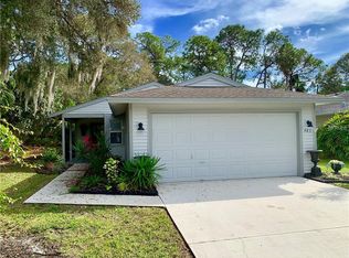 483 Bearded Oaks Cir, Sarasota, FL 34232