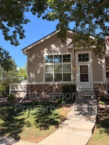 1613 Metropolitan Dr #C Photo 1