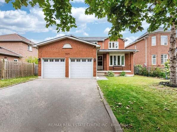 829 Stargazer Dr, Mississauga, ON L5V 1C5