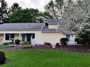 21 Fruitland Dr, New Castle, PA