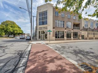 1411 Rosewood Ave #R-207, Lakewood, OH