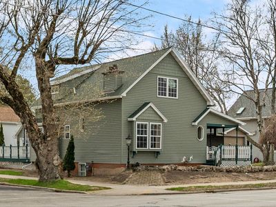 2301 Washington St, Manitowoc, WI, 54220