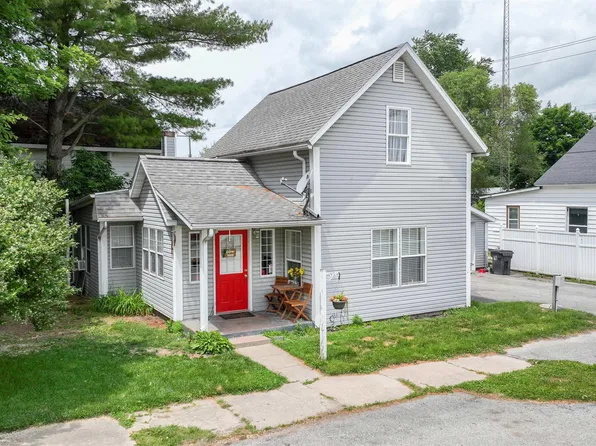 102 N Main St, Idaville, IN 47950