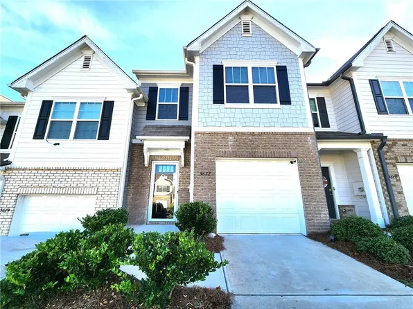 5672 Union Pointe Dr, Union City, GA 30291