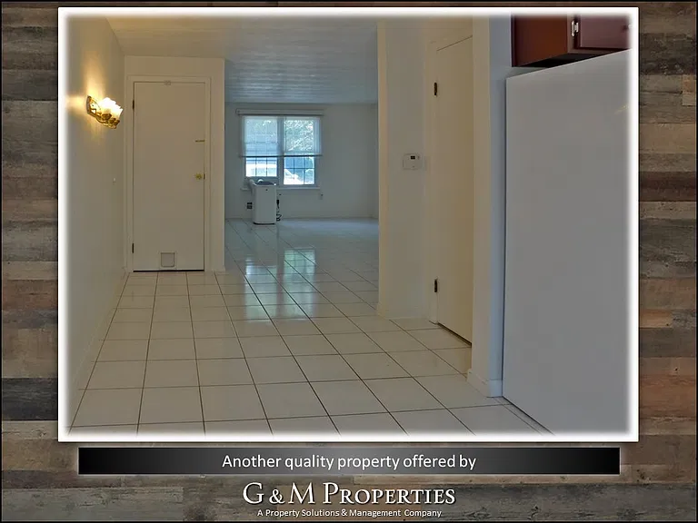 1074 Mount Hope Ave #G — Photo 7