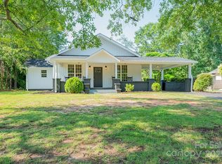 506 E Main St, Forest City, NC 28043