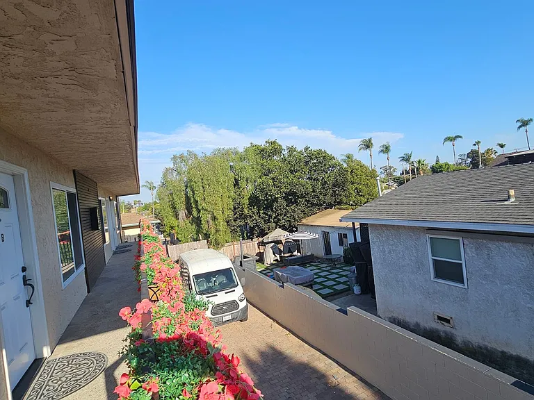 1645 Fern St — Photo 4