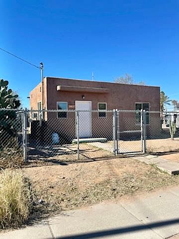1st image of 3749 N Stone Ave