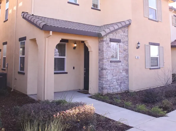 10821 Portico Cir, Rancho Cordova, CA 95670