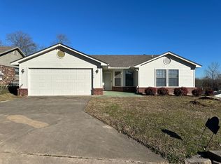 1300 N 8th Ter, Barling, AR 72923