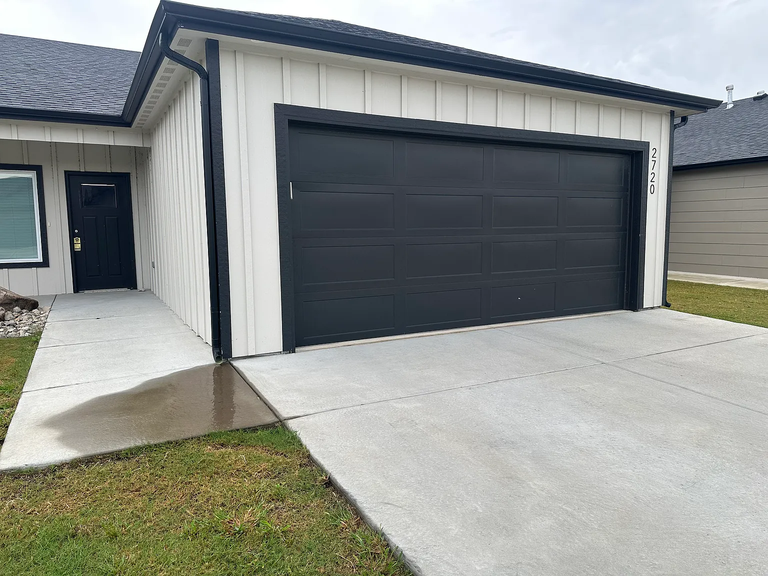 3 bed, 1220 sqft, $1,595 — Photo 1