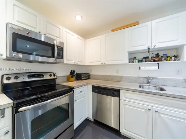 10185 Collins Ave APT 208, Bal Harbour, FL 33154