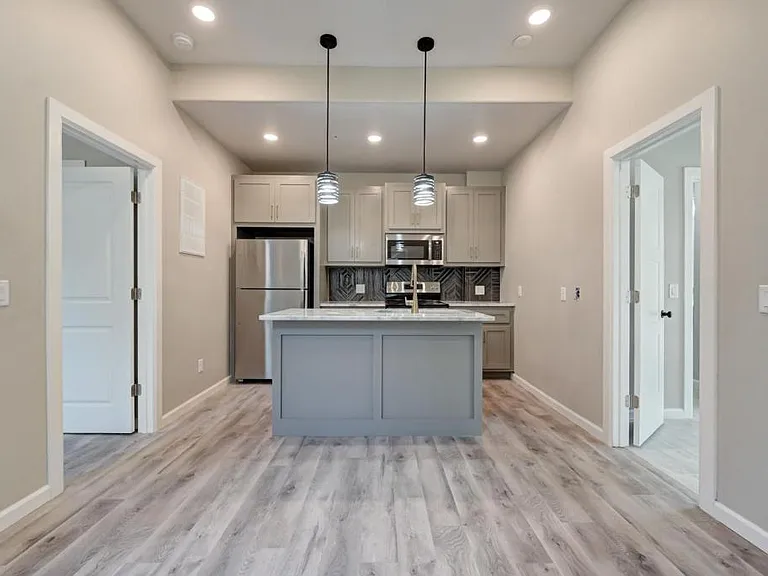 222 S University Blvd #2 — Photo 3