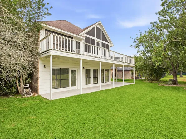 7714 Par Five Dr, Humble, TX 77346