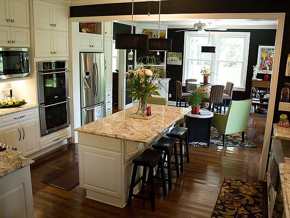 Kitchen & breakfast room