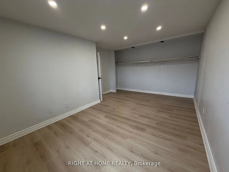 24 Springfair Ave #189 — Photo 10