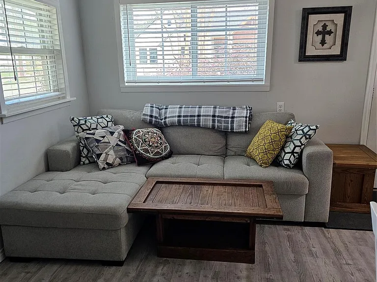 503 Lakeland Dr — Photo 7
