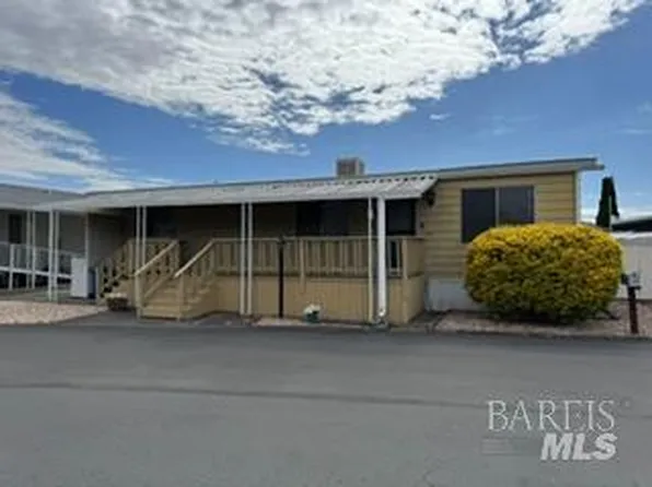 8117 Circle Dr Street, Windsor, CA 95492