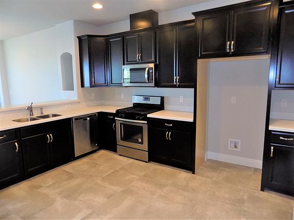 5th image of 7705 Wyndham Dr Unit 7705