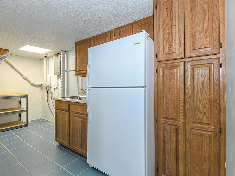 1804 Strathmore Dr — Photo 28