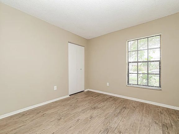 3rd image of 1506 Kestrel Way