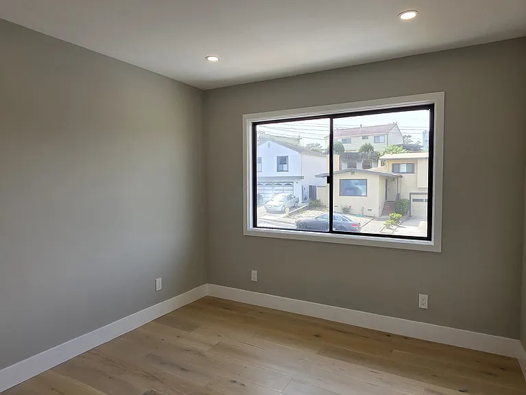 373 Avalon Dr — Photo 18