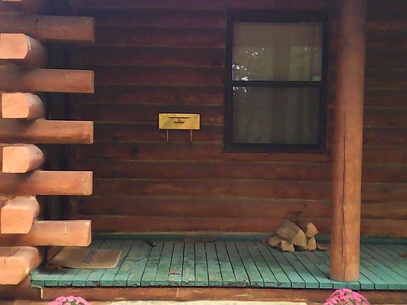 4th image of 290 Estes Ln