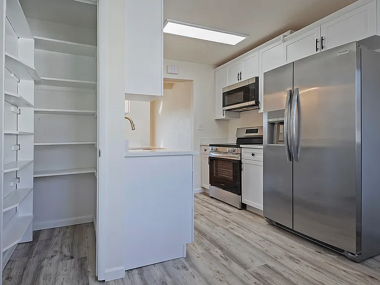 2723 S Melbourne St — Photo 2
