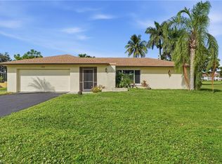223 Pine Valley CIR, NAPLES, FL 34113